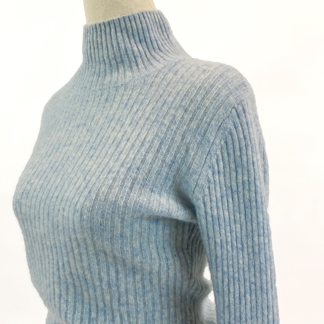 120% Cashmere turtle neck knit
