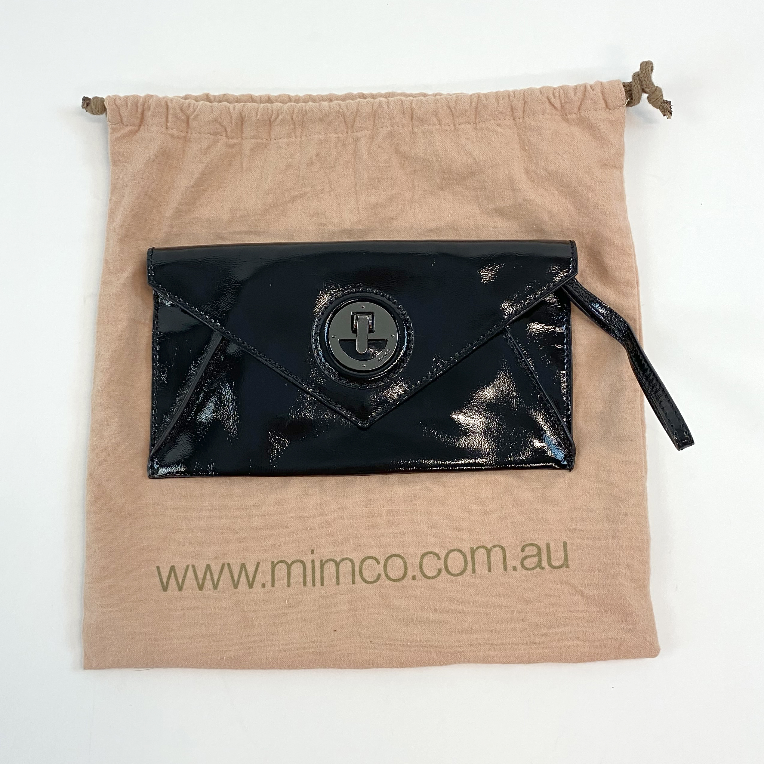 MIMCO Molten Envelope Clutch