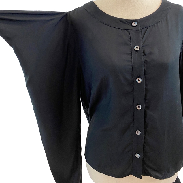 Jolet Long-Sleeved Bat-wing Blouse