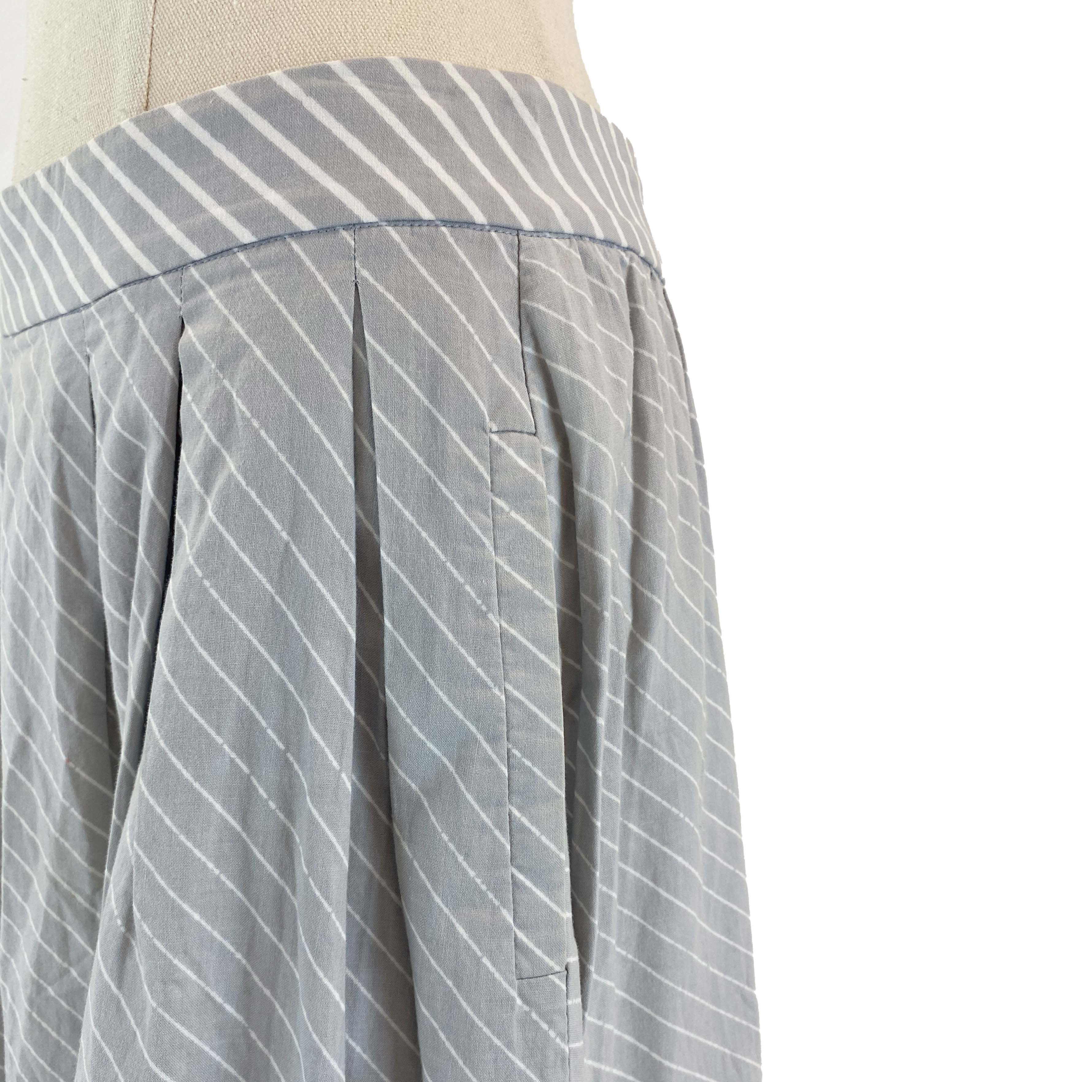 KLOKE Light Gray Striped Skirt