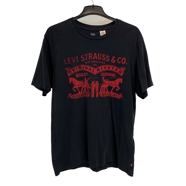 LEVI'S T-shirt